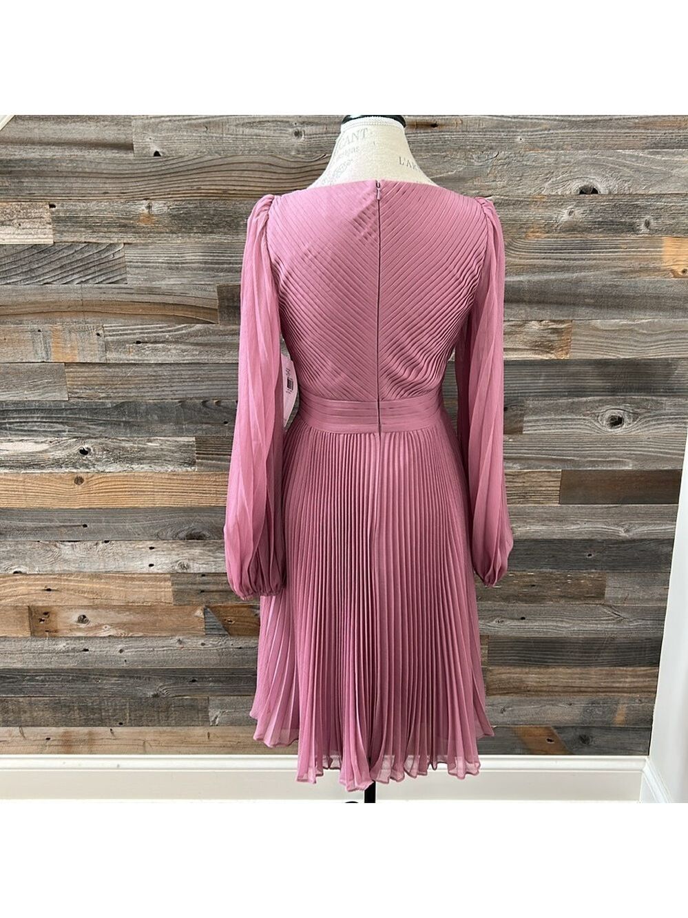 NWT Theia Sample Pleated Midi Dress Long Sleeve Size 4 - Picture 7 of 14